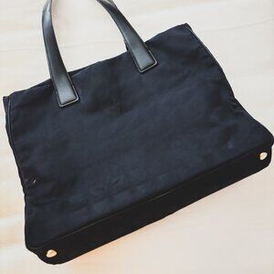 2000s Chanel tote